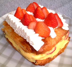 苺のミルフィ－ユの写真
