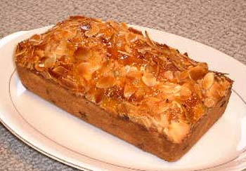 干し杏のパウンドケーキの写真