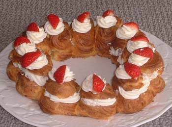 苺の花輪の写真