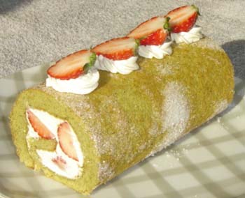 抹茶のロールケーキの写真