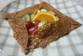 蕎麦粉のガレット・スィーツ版の写真