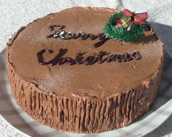チョコレートのクリスマスケーキの写真