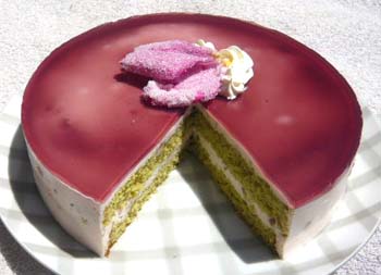 薔薇のヨーグルトケーキの写真