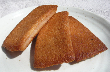 桜のフィナンシェの写真