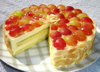 葡萄のチーズケーキの写真