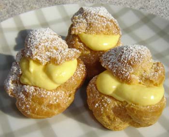 オレンジシュークリームの写真