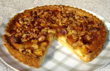 林檎とクルミのタルトの写真