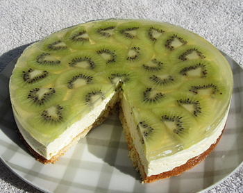 キーウィフルーツのチーズケーキの写真