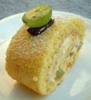 葡萄のロールケーキの写真