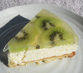 キーウィフルーツのチーズケーキの写真